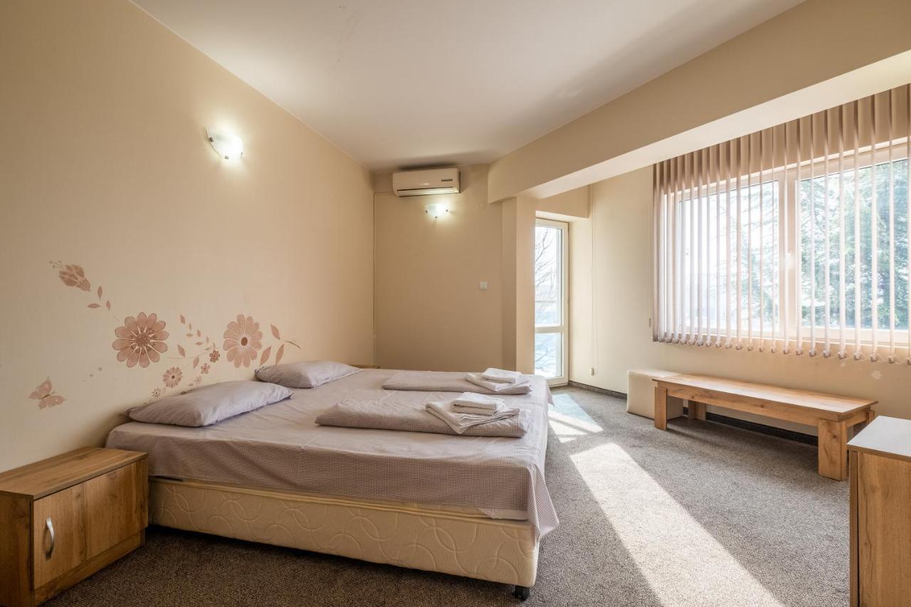 Julia Rooms Sofia Exterior foto
