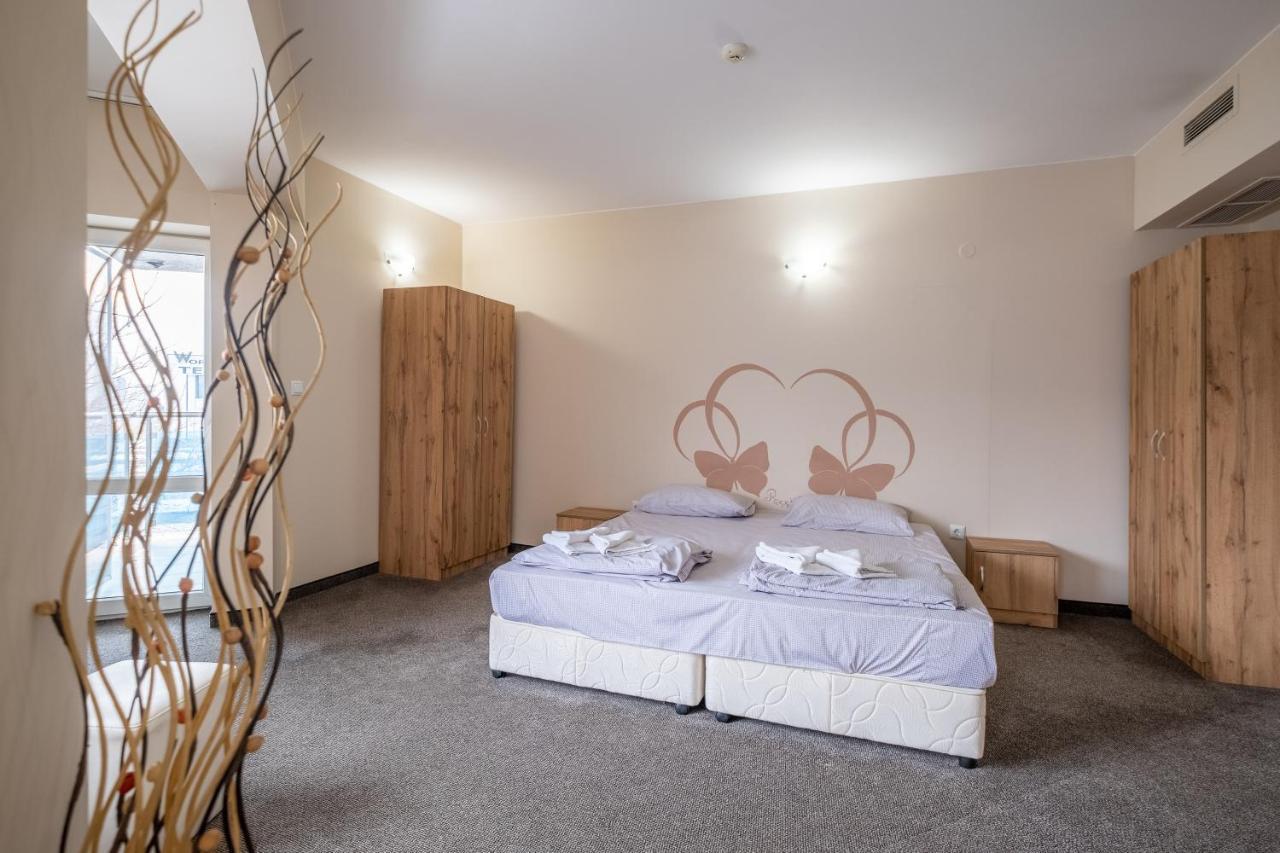 Julia Rooms Sofia Exterior foto